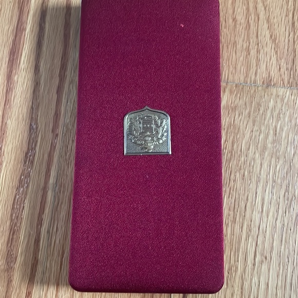 Majorica Pearl Necklace in original box - Picture 4 of 5